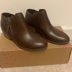NWOT brown faux leather booties